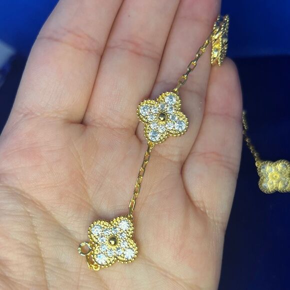 18k Gold Plated Alhambra Crystal Clover Motif Bracelet - Picture 5 of 14